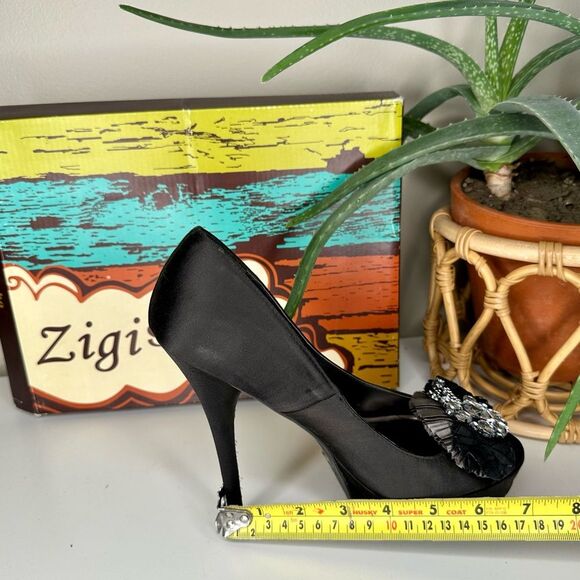 Zigi Soho Black Satin Peep-Toe Platform Heels Crystal Rosette Stiletto size 8 - Picture 9 of 12